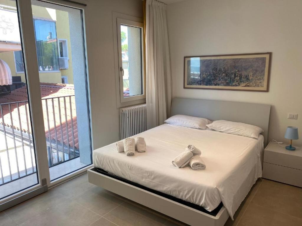 קאורלה Nuovo Residence Serenissima Frontemare - Agenzia Cocal מראה חיצוני תמונה