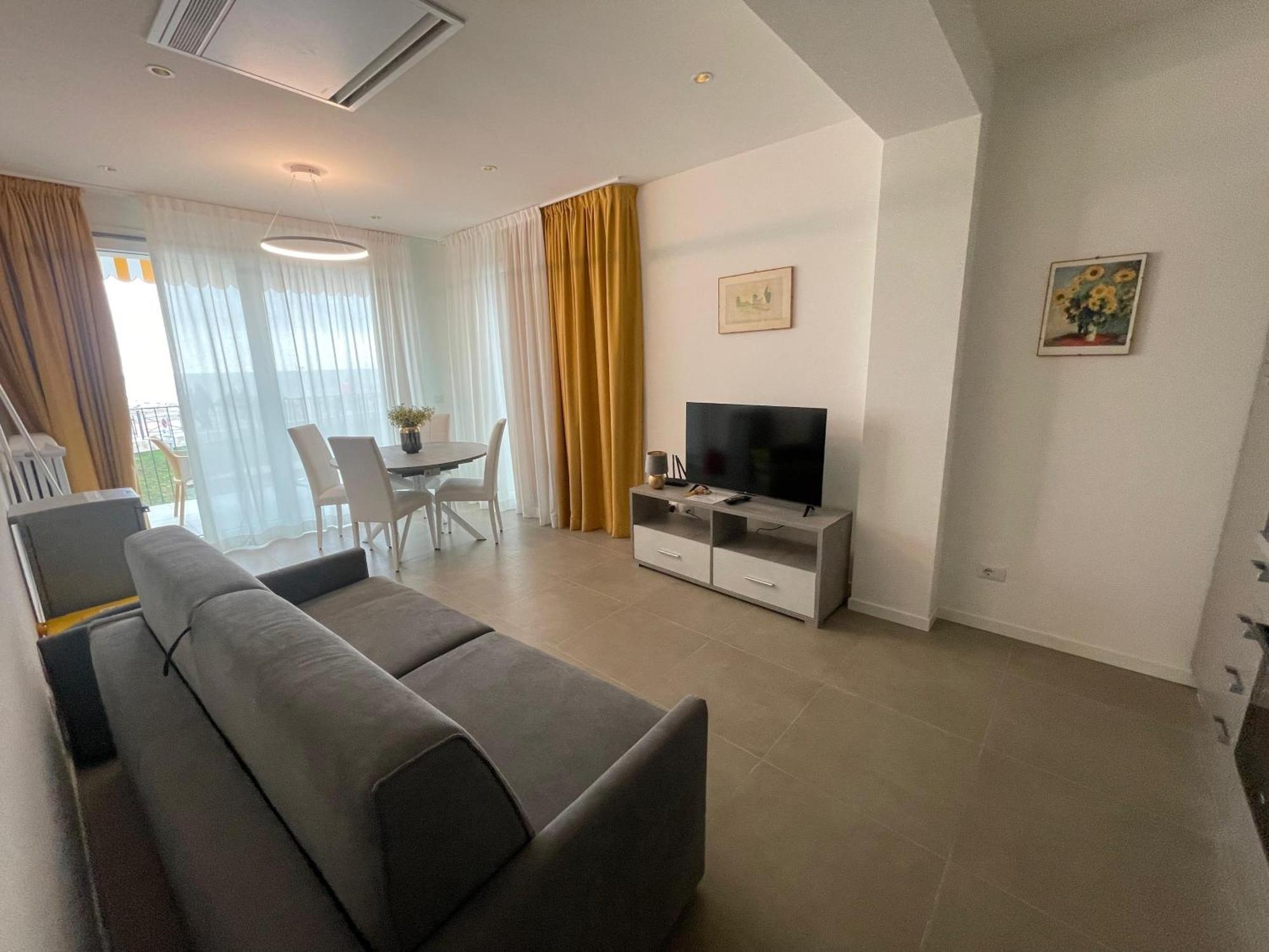 קאורלה Nuovo Residence Serenissima Frontemare - Agenzia Cocal מראה חיצוני תמונה